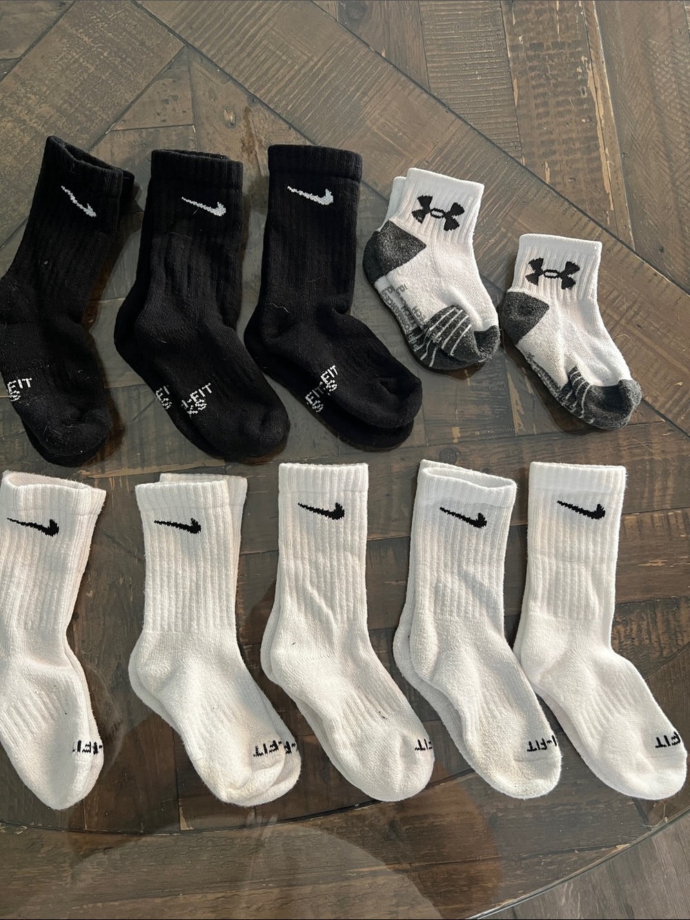 Nike boys Athletic Crew Socks - Black & White Mix & Under Amour ankle socks